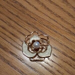 Elegant Gold and Cream Flower Brooch